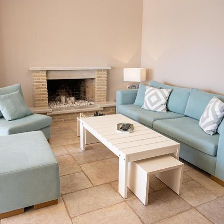 Kalavria Luxury Suites, Afroditi Suite With Magnificent Sea View And Private Swimming Pool. Poros Town Екстер'єр фото