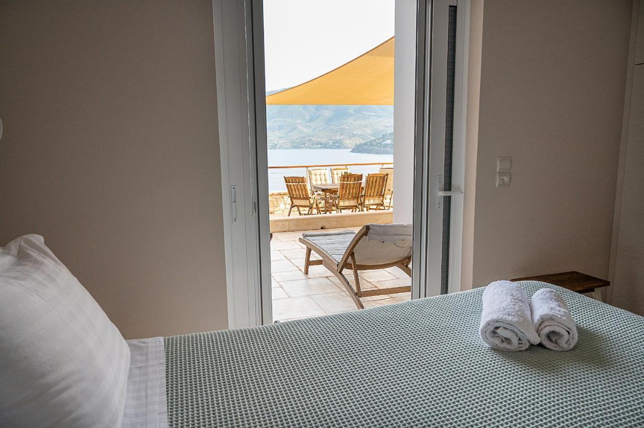 Kalavria Luxury Suites, Afroditi Suite With Magnificent Sea View And Private Swimming Pool. Poros Town Екстер'єр фото